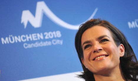 Garmisch votes on hosting 2018 Olympics