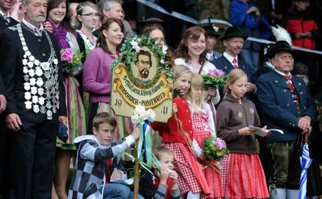 Bavarians mourn mysterious death of their Swan King