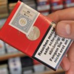 Cancer experts want shock photos on cigarette packs