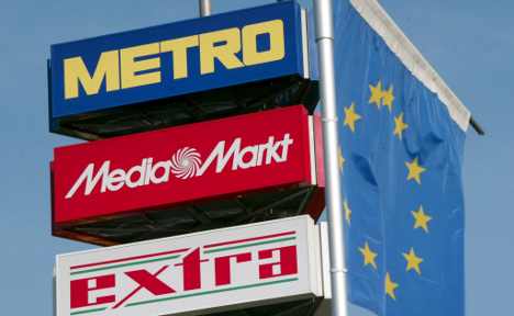 Retailer Metro hit by weak sales