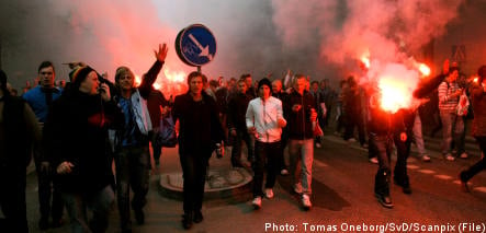 Football hooliganism prompts 'strike' threat