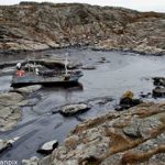 Oil spill clean-up continues in Sweden