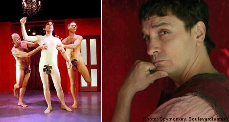 Swedish stage braces for naked Englishmen