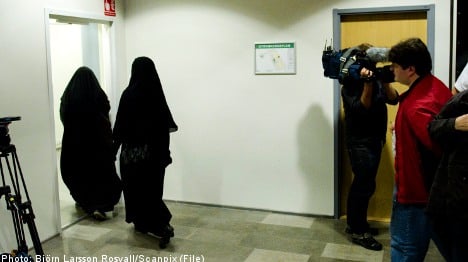 Swedish court bans niqab-wearing women