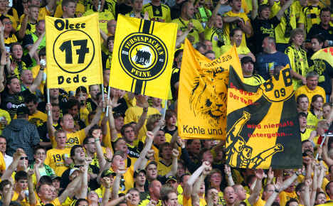 Dortmund look to kickstart title defence bid