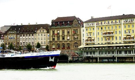 Lack of rain hurts cargo firms on Rhine