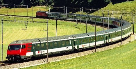 Seat squatters on Swiss trains will face fines