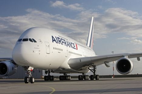 Half of Air France flights hit on 2nd day of strike