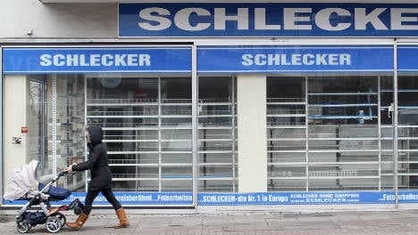 Schlecker drugstore to close half its shops