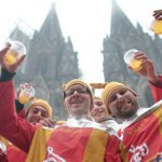 Carousing at Cologne carnival – now in English