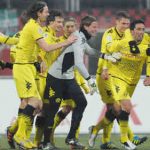 Dortmund top table after win at chilly Nuremberg