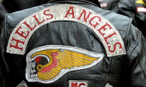 Hells Angels attack pizza man after car chase