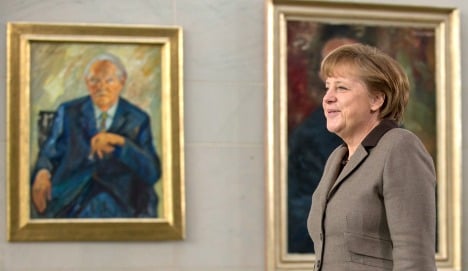 Merkel: eurozone needs growth as well as cuts