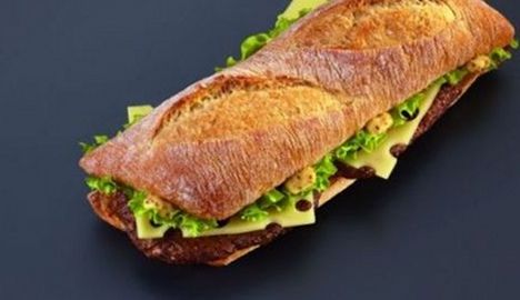 McDonald's tempts French with 'McBaguette'
