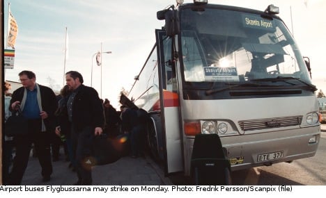 Airport bus drivers postpone solidarity strike