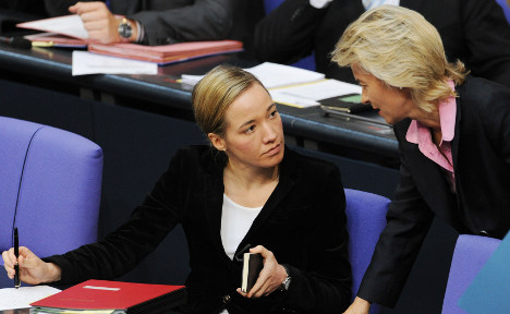 Germans back voluntary quotas for women