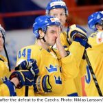 Czechs down Swedes in world hockey quarters