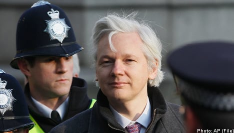 Assange readies for UK extradition ruling