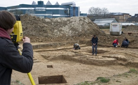 Students find rare Roman temple on practice dig