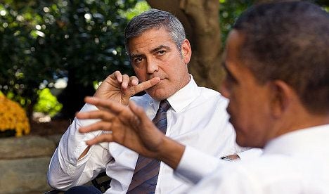 US President Barack Obama discusses Sudan with actor George Clooney (2010)