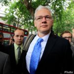 Convicted killer offers Assange ‘legal advice’