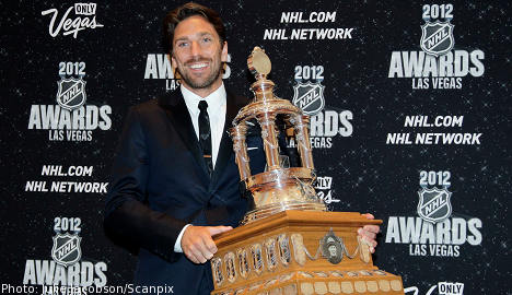 Lundqvist awarded as NHL's top goaltender