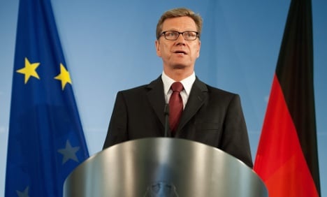 Foreign Minister: play nice over euro crisis