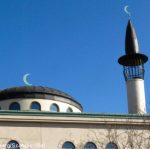 Muslim groups face threats in Sweden: study