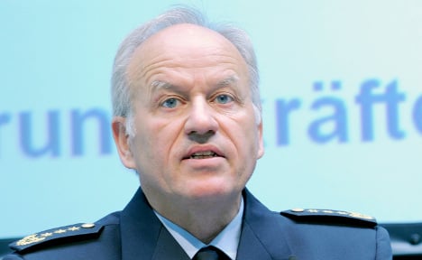 Top cop ‘set to resign over Belarus contacts’