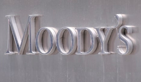 Moody's cuts Germany's outlook to 'negative'