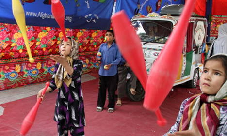Couple embark on Afghan circus road-trip