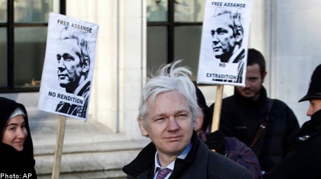 Assange rape allegations ‘hilarious’: minister