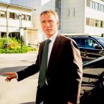 Voters want Stoltenberg to stay: polls