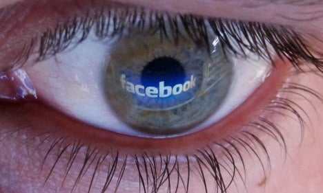 Facebook blinks first over facial recognition