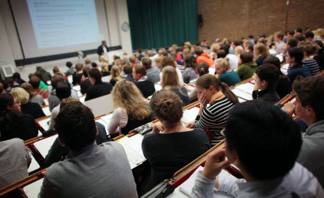 Germany 'fails to level educational playing field'