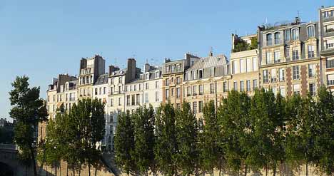 Rich flee Paris before tax rise