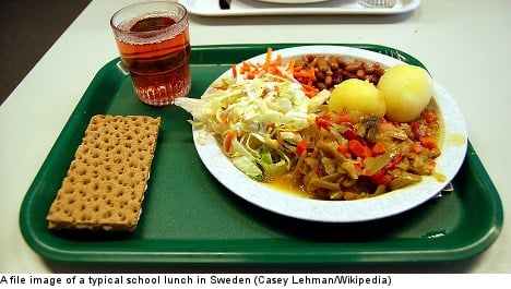 Ban on lunch lady's food a 'misunderstanding'