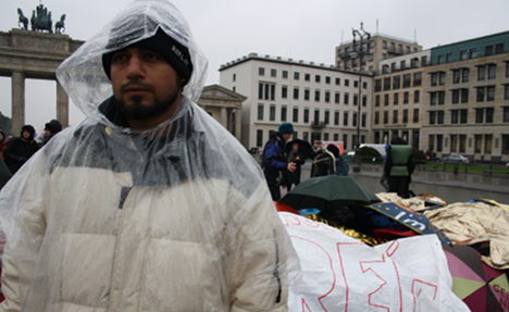Police take refugees' blankets despite cold