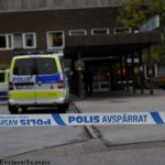 Man arrested after hospital scissor attack