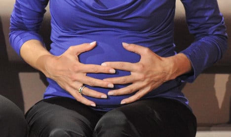 Women on contracts can keep pregnancy mum