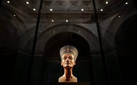 Row continues: Nefertiti 100 yrs in German hands