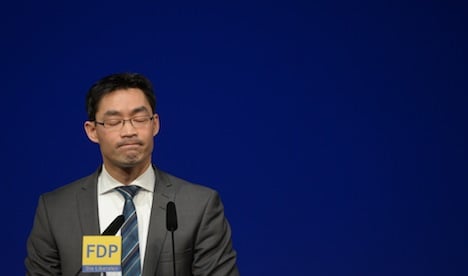 Embattled Rösler tries to rally sinking FDP
