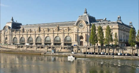 Musée d’Orsay kicks out family for ‘smelling bad’
