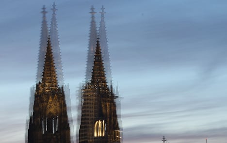 Cologne Cathedral gets bad vibrations
