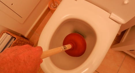 Geneva flush with phoney plumbers: police