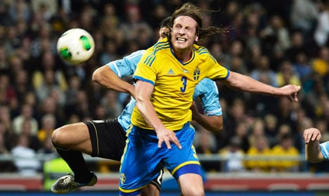 Argentina dominates Sweden in football win