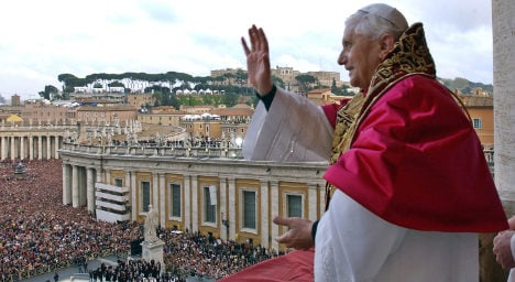 French hold dim view of Pope Benedict's reign