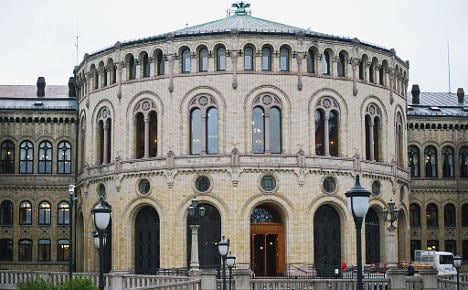 Man arrested in Oslo over parliament threats