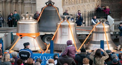Paris crowds greet Notre Dame's new bells