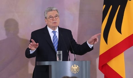 Gauck seeks to quell Europe's German fears